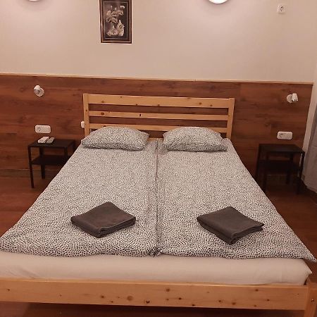 Apartman Vorosmarty Apartment Budapest Ngoại thất bức ảnh