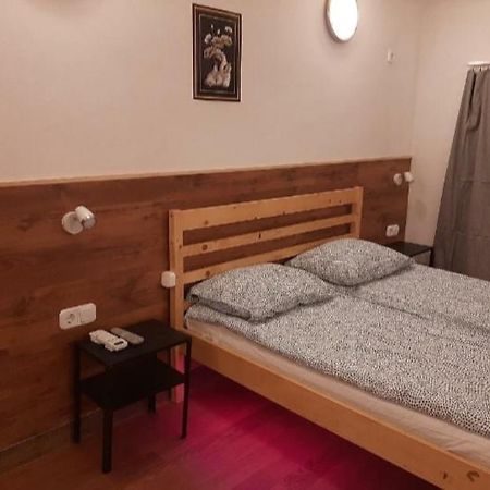 Apartman Vorosmarty Apartment Budapest Ngoại thất bức ảnh