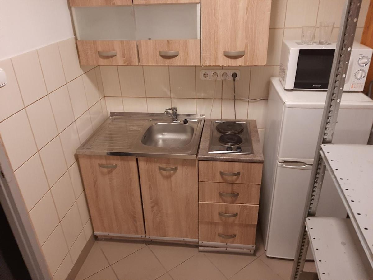 Apartman Vorosmarty Apartment Budapest Ngoại thất bức ảnh