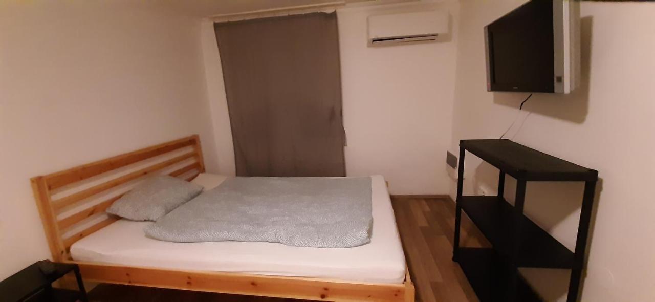 Apartman Vorosmarty Apartment Budapest Ngoại thất bức ảnh